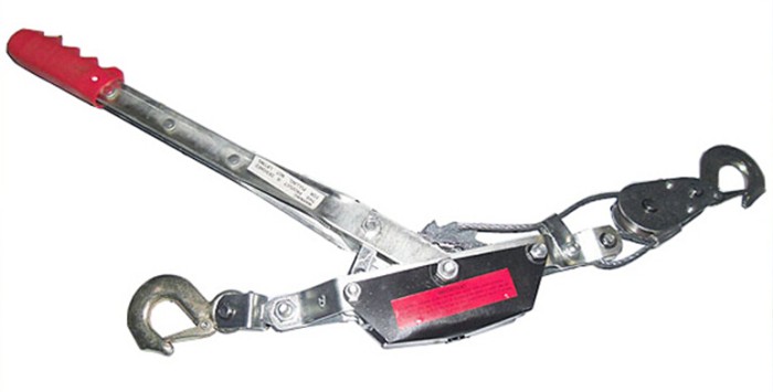 Mechanical device for stretching with a rope 1-ton